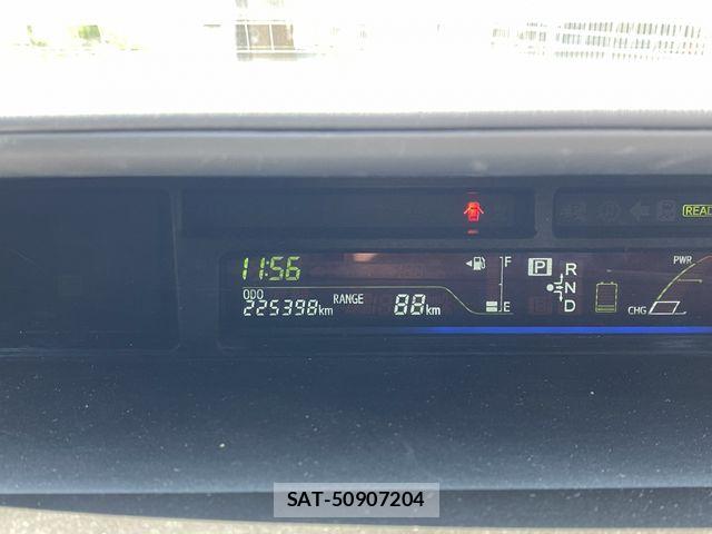 Toyota PRIUS ALPHA 2014-01 8316575-15