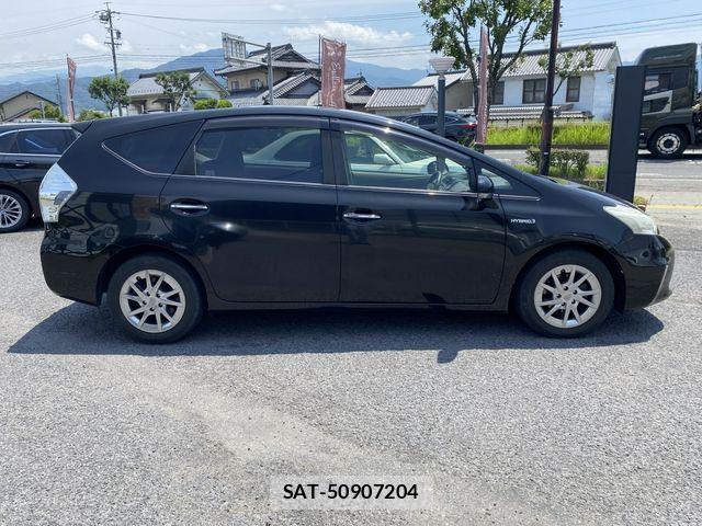 Toyota PRIUS ALPHA 2014-01 8316575-2