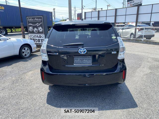 Toyota PRIUS ALPHA 2014-01 8316575-4