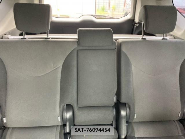 Toyota PRIUS ALPHA 2013-07 8316588-21
