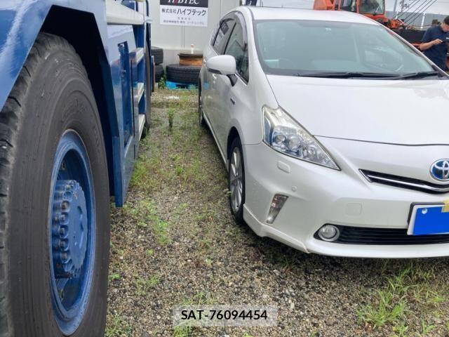 Toyota PRIUS ALPHA 2013-07 8316588-3