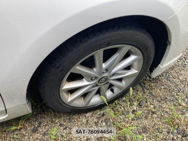 Toyota PRIUS ALPHA 2013-07 8316588-7
