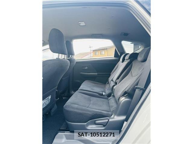 Toyota PRIUS ALPHA 2014-06 8316567-12