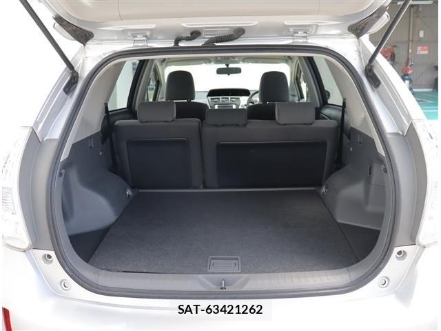 Toyota PRIUS ALPHA 2012-07 8316562-6