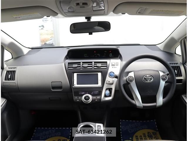 Toyota PRIUS ALPHA 2012-07 8316562-1