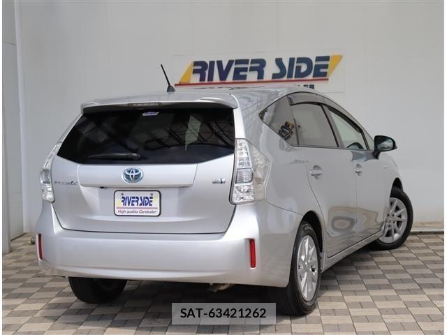 Toyota PRIUS ALPHA 2012-07 8316562-2