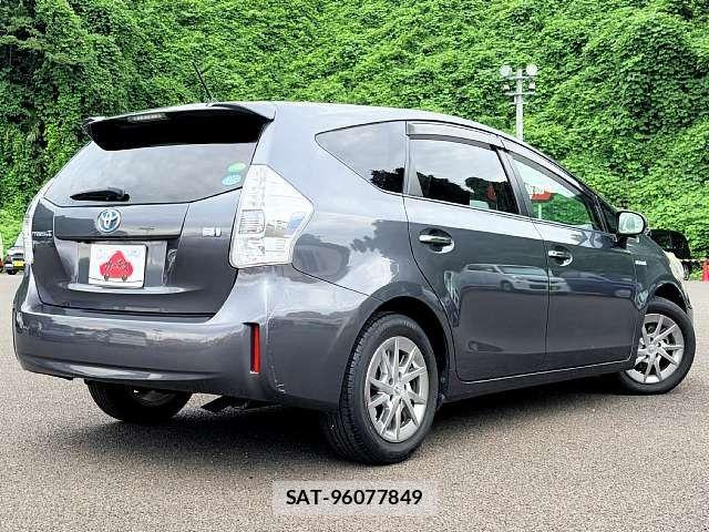 Toyota PRIUS ALPHA 2013-10 8316563-2