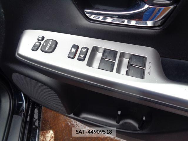 Toyota PRIUS ALPHA 2015-10 8316558-10