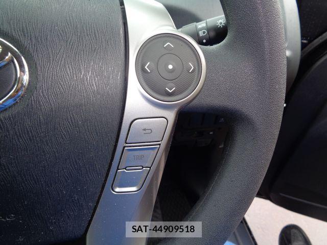 Toyota PRIUS ALPHA 2015-10 8316558-17