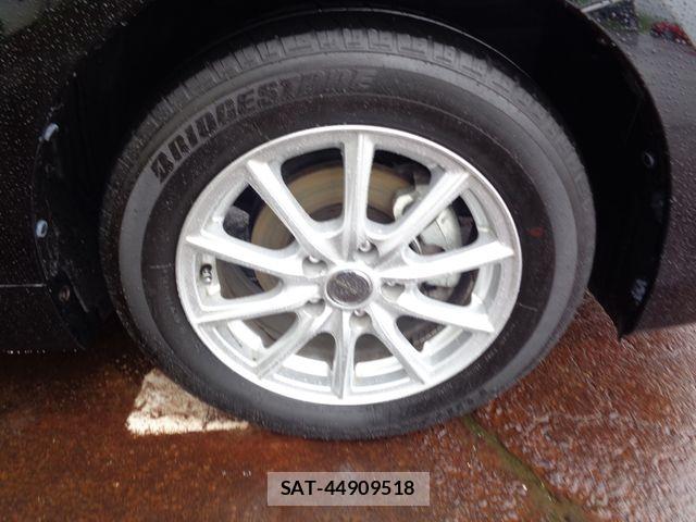 Toyota PRIUS ALPHA 2015-10 8316558-23