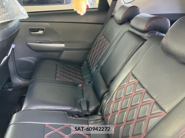 Toyota PRIUS ALPHA 2013-07 8316578-12