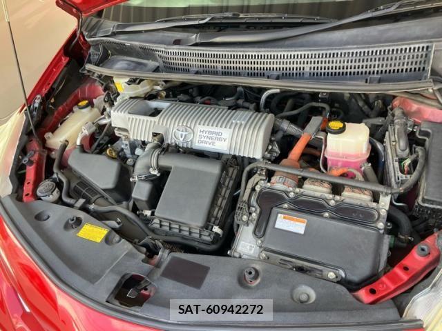 Toyota PRIUS ALPHA 2013-07 8316578-13