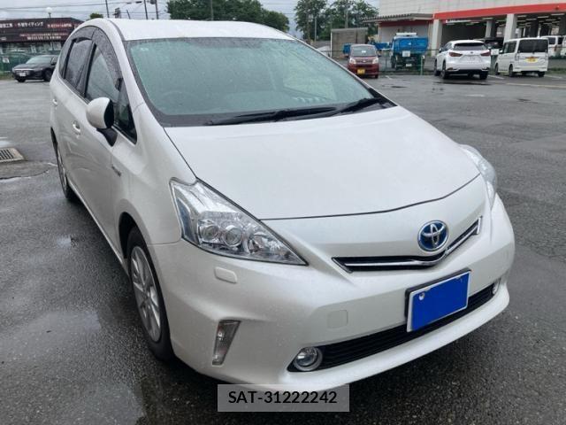 Toyota PRIUS ALPHA 2014-03 8316571-1