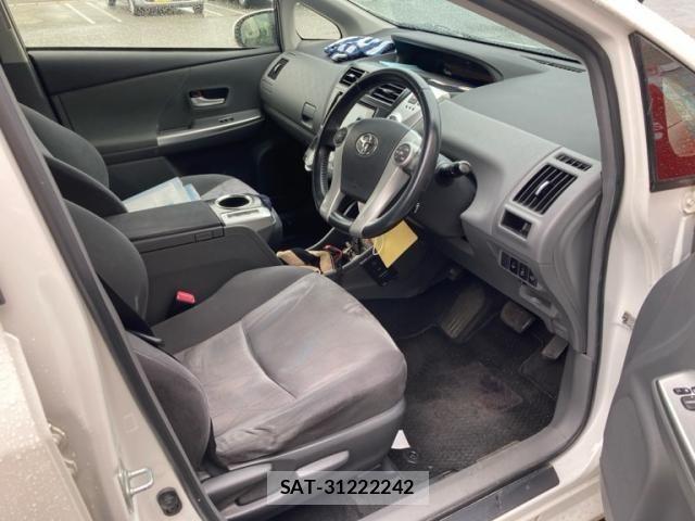 Toyota PRIUS ALPHA 2014-03 8316571-19