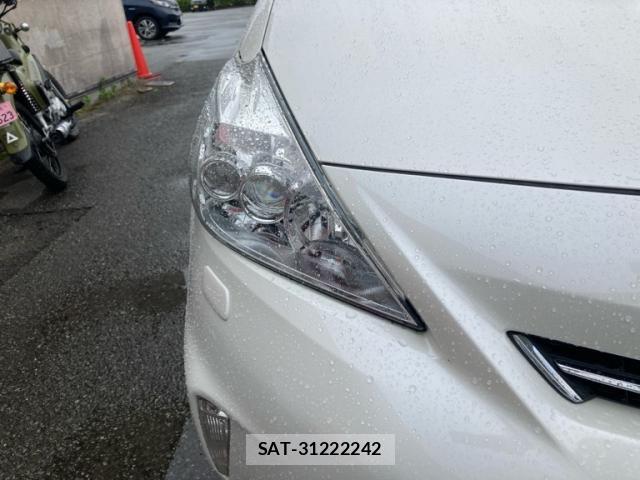 Toyota PRIUS ALPHA 2014-03 8316571-3