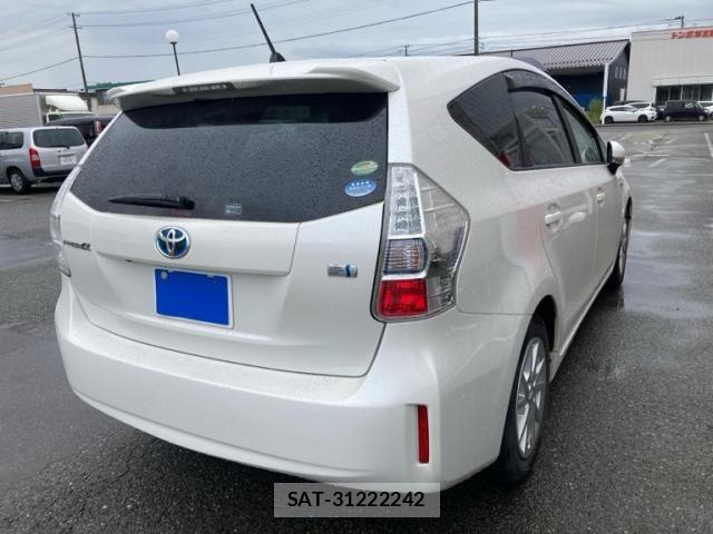 Toyota PRIUS ALPHA 2014-03 8316571-7