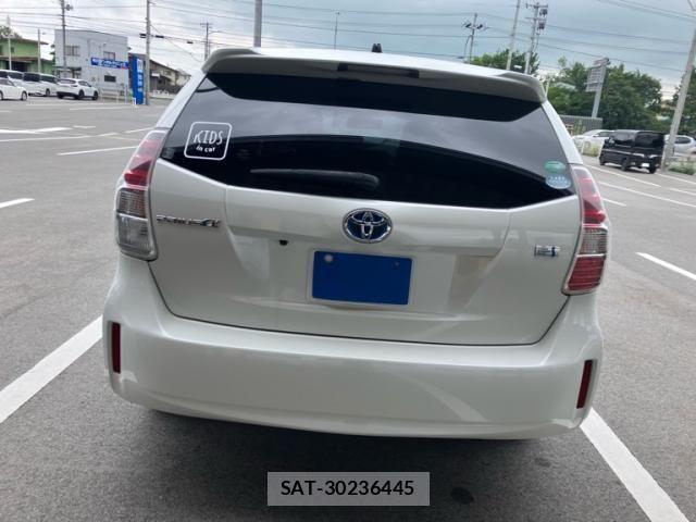 Toyota PRIUS ALPHA 2018-11 8316561-9