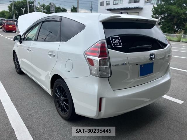 Toyota PRIUS ALPHA 2018-11 8316561-11