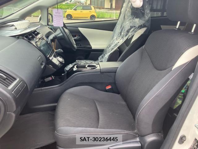 Toyota PRIUS ALPHA 2018-11 8316561-25
