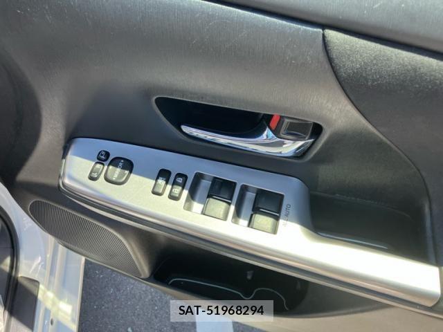 Toyota PRIUS ALPHA 2015-02 8316565-13