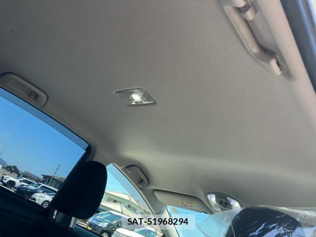 Toyota PRIUS ALPHA 2015-02 8316565-16