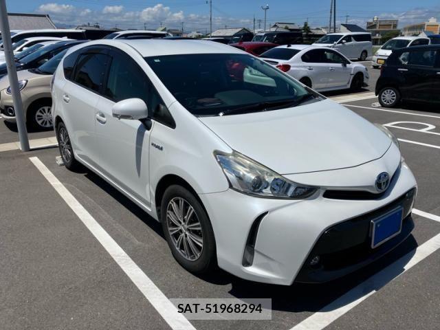 Toyota PRIUS ALPHA 2015-02 8316565-1