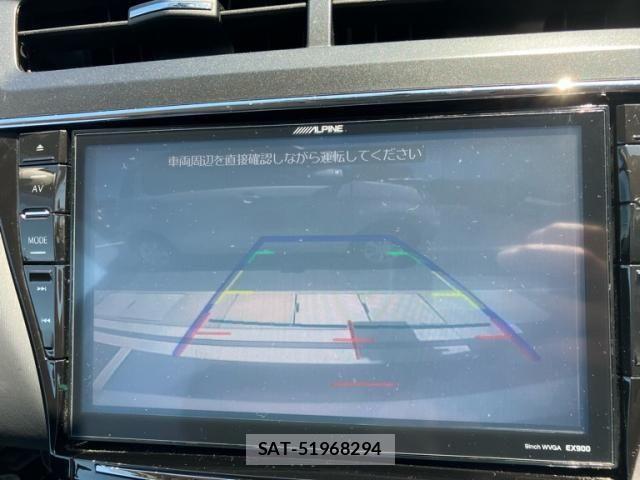 Toyota PRIUS ALPHA 2015-02 8316565-20