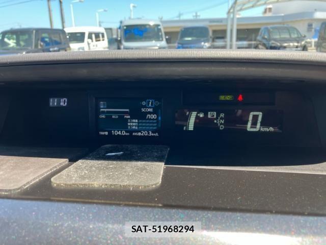 Toyota PRIUS ALPHA 2015-02 8316565-26
