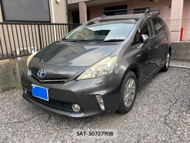 Toyota PRIUS ALPHA 2013-12 8316580-1