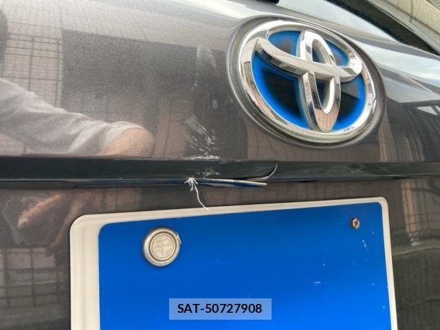 Toyota PRIUS ALPHA 2013-12 8316580-22