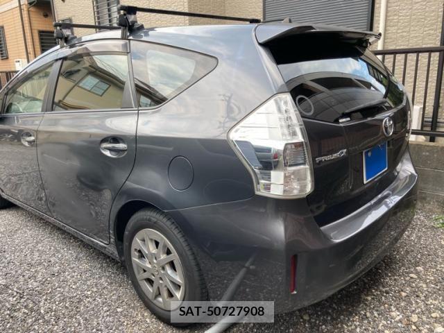 Toyota PRIUS ALPHA 2013-12 8316580-2