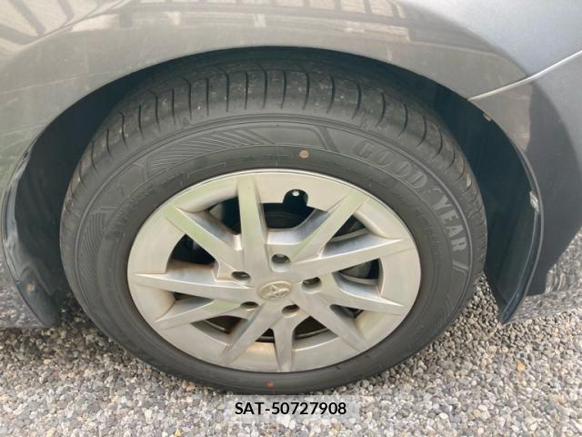 Toyota PRIUS ALPHA 2013-12 8316580-5