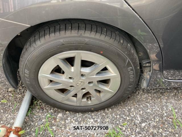 Toyota PRIUS ALPHA 2013-12 8316580-6
