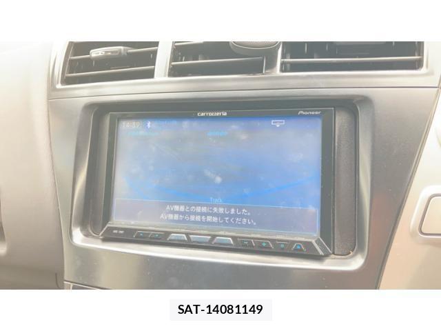 Toyota PRIUS ALPHA 2011-12 8316593-15