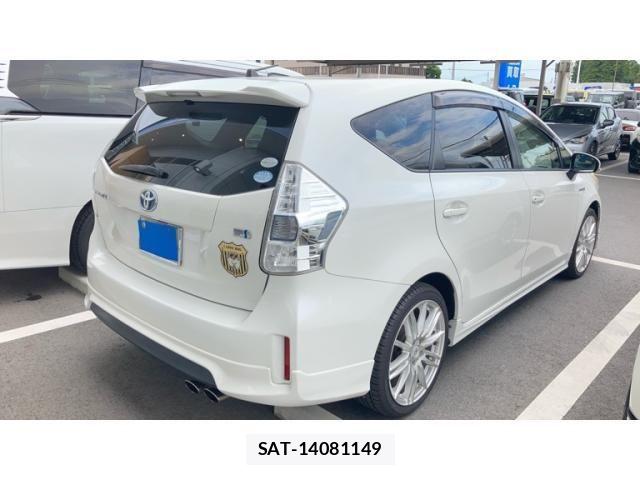 Toyota PRIUS ALPHA 2011-12 8316593-3