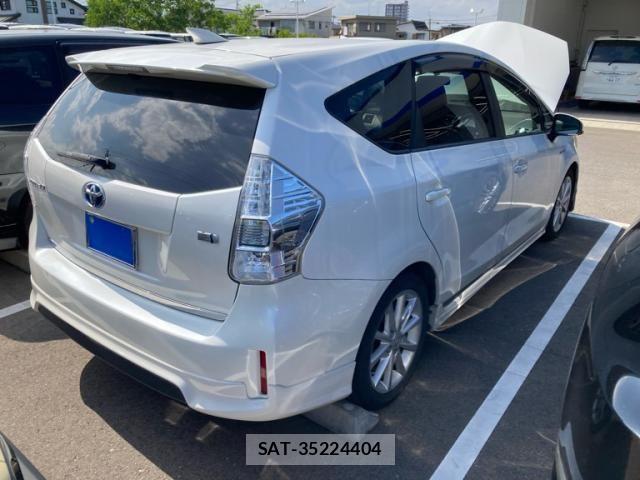 Toyota PRIUS ALPHA 2013-10 8316579-4