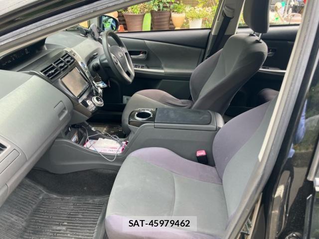Toyota PRIUS ALPHA 2012-10 8316590-10