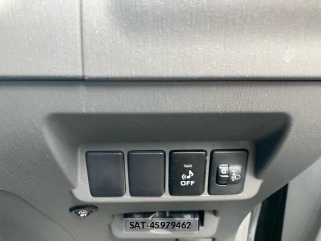 Toyota PRIUS ALPHA 2012-10 8316590-14