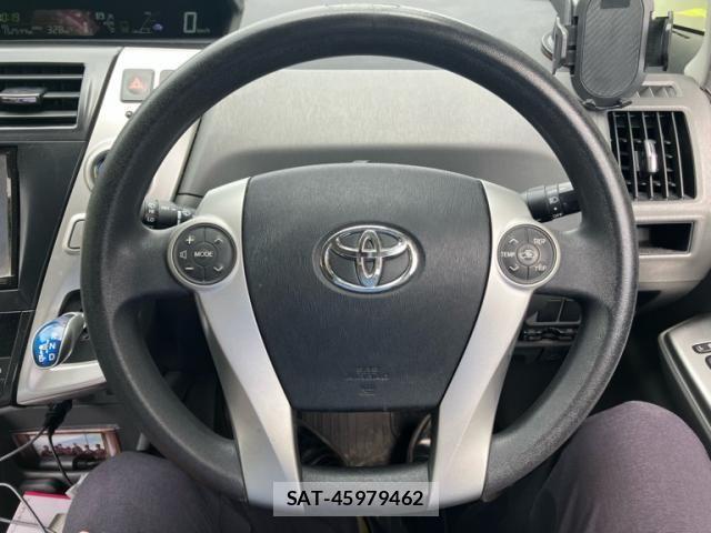 Toyota PRIUS ALPHA 2012-10 8316590-16
