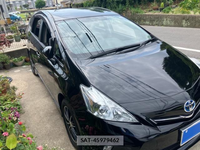 Toyota PRIUS ALPHA 2012-10 8316590-1
