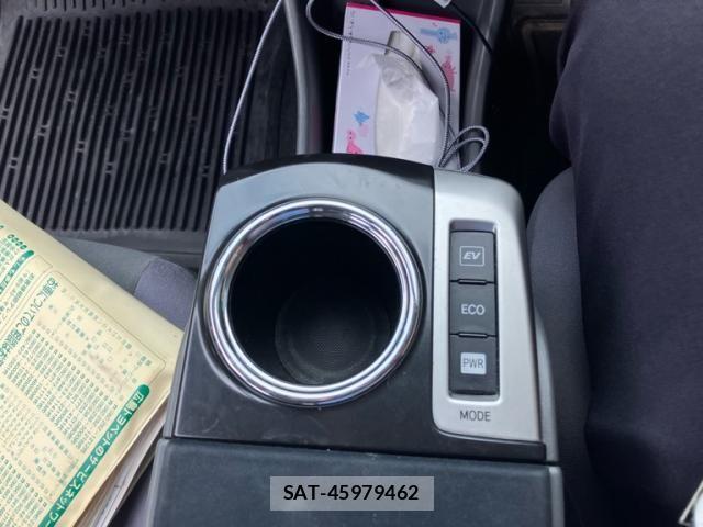 Toyota PRIUS ALPHA 2012-10 8316590-21