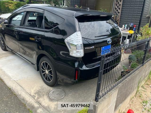 Toyota PRIUS ALPHA 2012-10 8316590-4