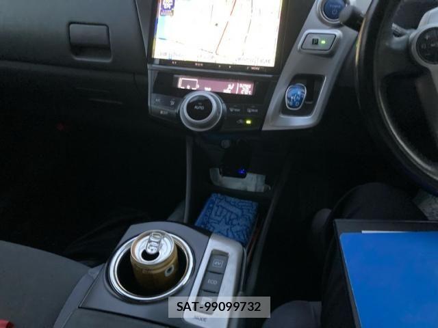 Toyota PRIUS ALPHA 2013-03 8316570-16