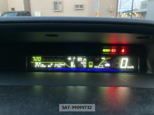 Toyota PRIUS ALPHA 2013-03 8316570-19