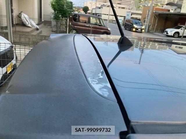 Toyota PRIUS ALPHA 2013-03 8316570-22