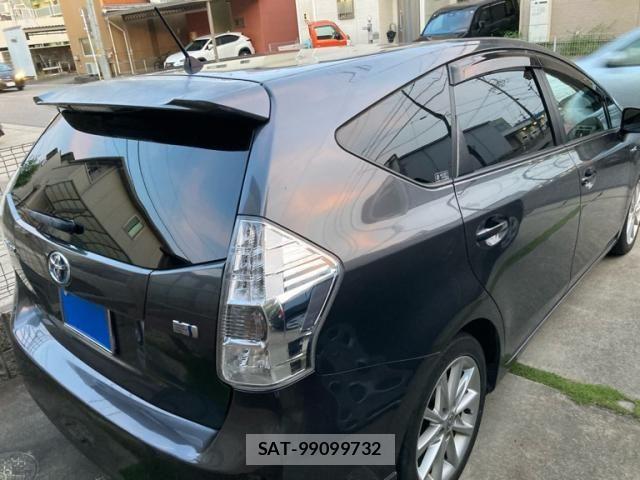 Toyota PRIUS ALPHA 2013-03 8316570-2