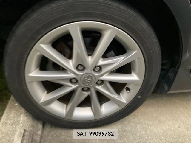 Toyota PRIUS ALPHA 2013-03 8316570-5