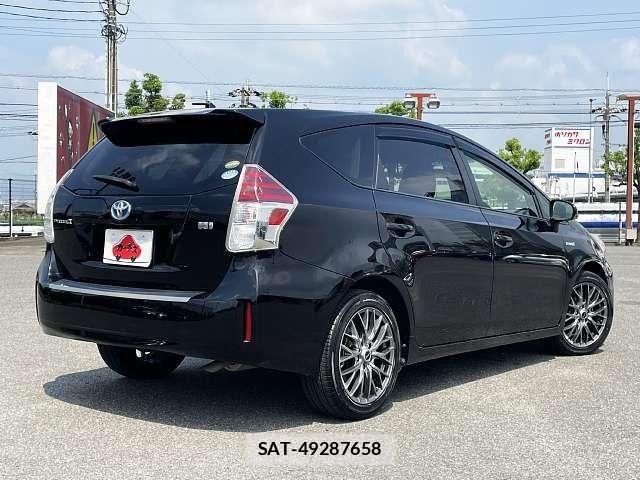 Toyota PRIUS ALPHA 2016-07 8316560-2