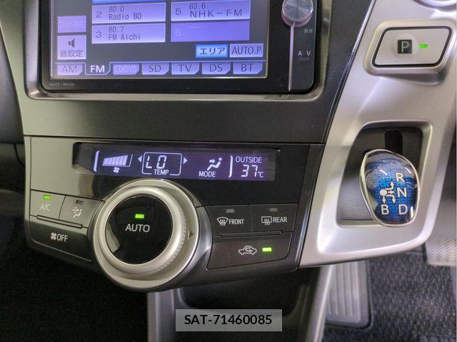 Toyota PRIUS ALPHA 2013-05 8316577-10