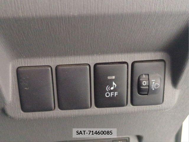 Toyota PRIUS ALPHA 2013-05 8316577-12